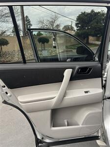 2011 Toyota Highlander - Photo 14 - Sacramento, CA 95825