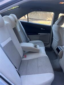 2012 Toyota Camry Hybrid LE   - Photo 22 - Sacramento, CA 95825