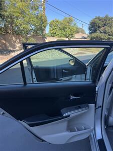 2012 Toyota Camry Hybrid LE   - Photo 16 - Sacramento, CA 95825