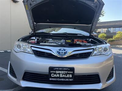 2012 Toyota Camry Hybrid LE   - Photo 32 - Sacramento, CA 95825