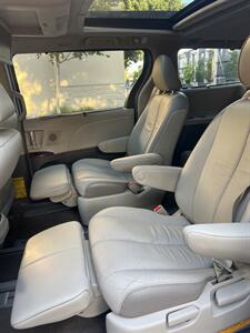 2012 Toyota Sienna XLE 7-Passenger   - Photo 16 - Sacramento, CA 95825