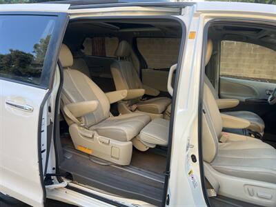 2012 Toyota Sienna XLE 7-Passenger   - Photo 31 - Sacramento, CA 95825