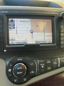 2012 Toyota Sienna XLE 7-Passenger   - Photo 38 - Sacramento, CA 95825