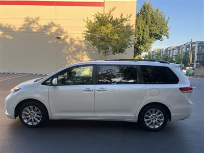 2012 Toyota Sienna XLE 7-Passenger   - Photo 5 - Sacramento, CA 95825