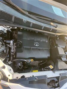 2012 Toyota Sienna XLE 7-Passenger   - Photo 41 - Sacramento, CA 95825