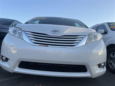 2012 Toyota Sienna XLE 7-Passenger   - Photo 43 - Sacramento, CA 95825