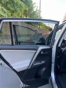 2017 Toyota RAV4 Platinum   - Photo 15 - Sacramento, CA 95825