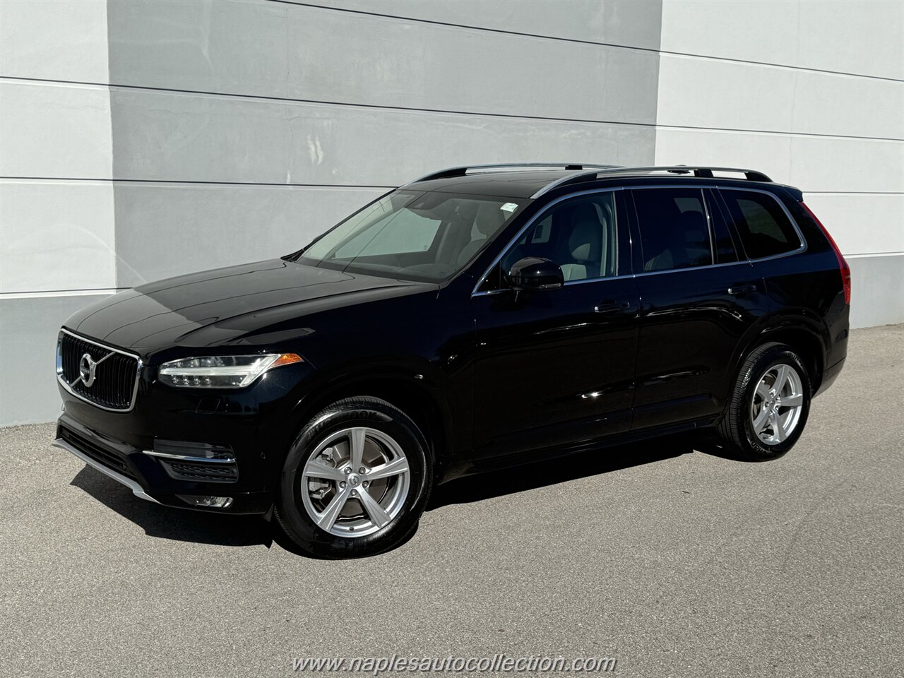 2017 Volvo XC90 T5 Momentum - Photo 1 - Fort Myers, FL 33967
