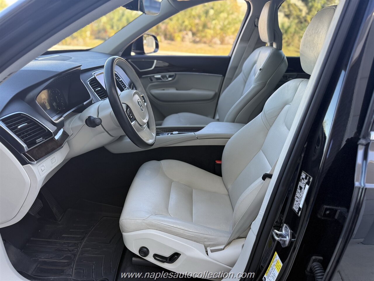 2017 Volvo XC90 T5 Momentum - Photo 11 - Fort Myers, FL 33967