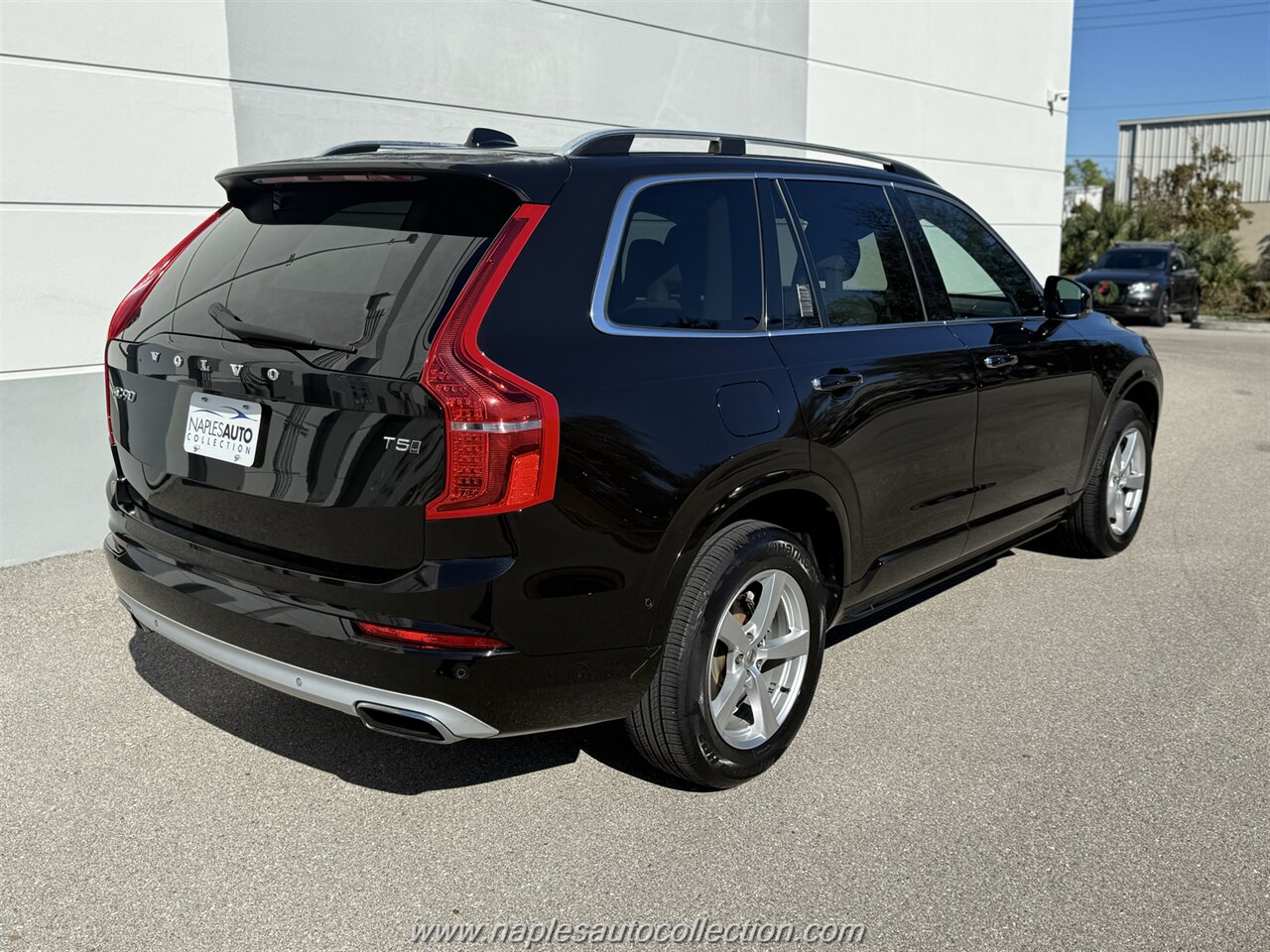 2017 Volvo XC90 T5 Momentum - Photo 9 - Fort Myers, FL 33967