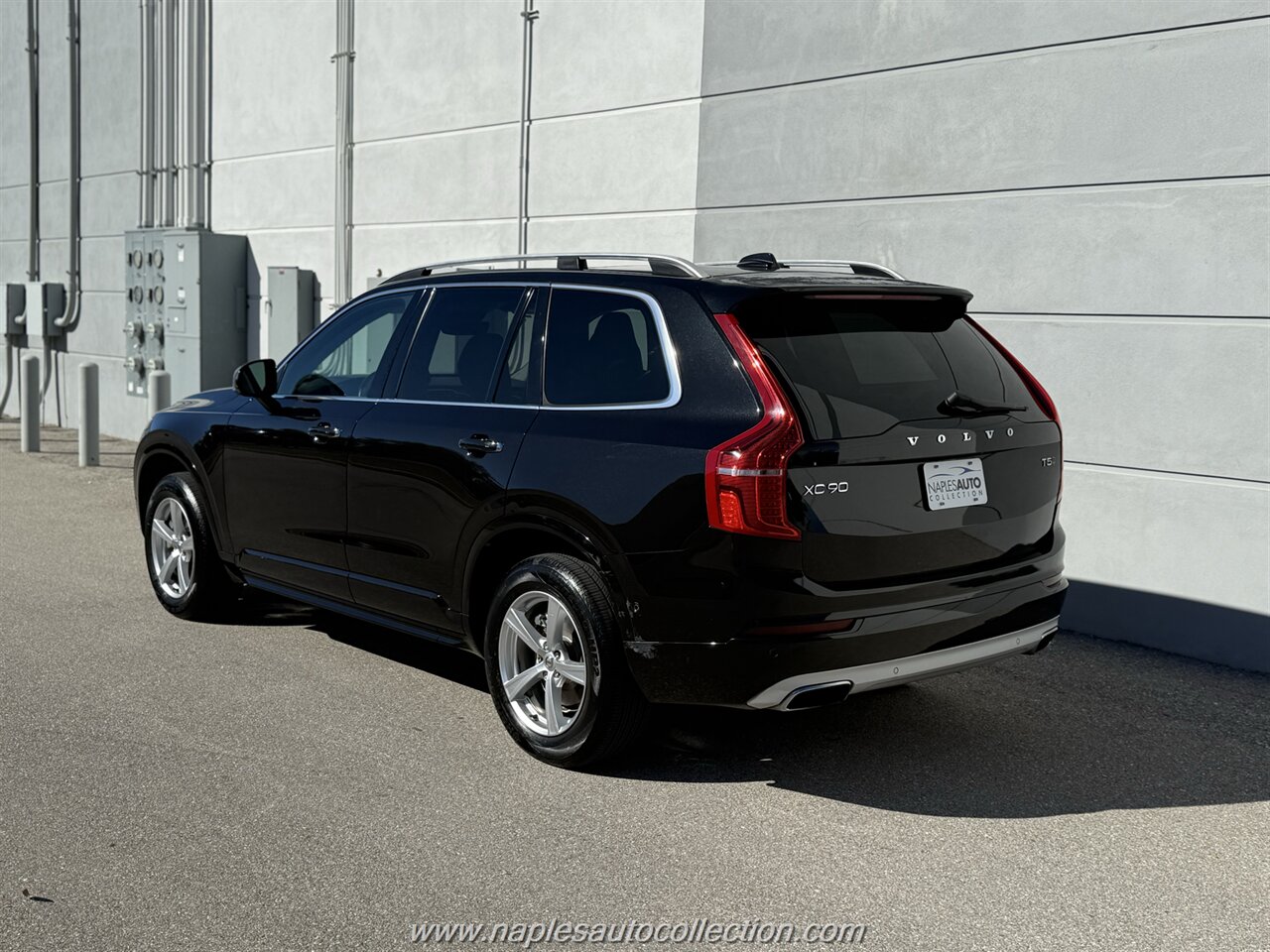 2017 Volvo XC90 T5 Momentum - Photo 4 - Fort Myers, FL 33967