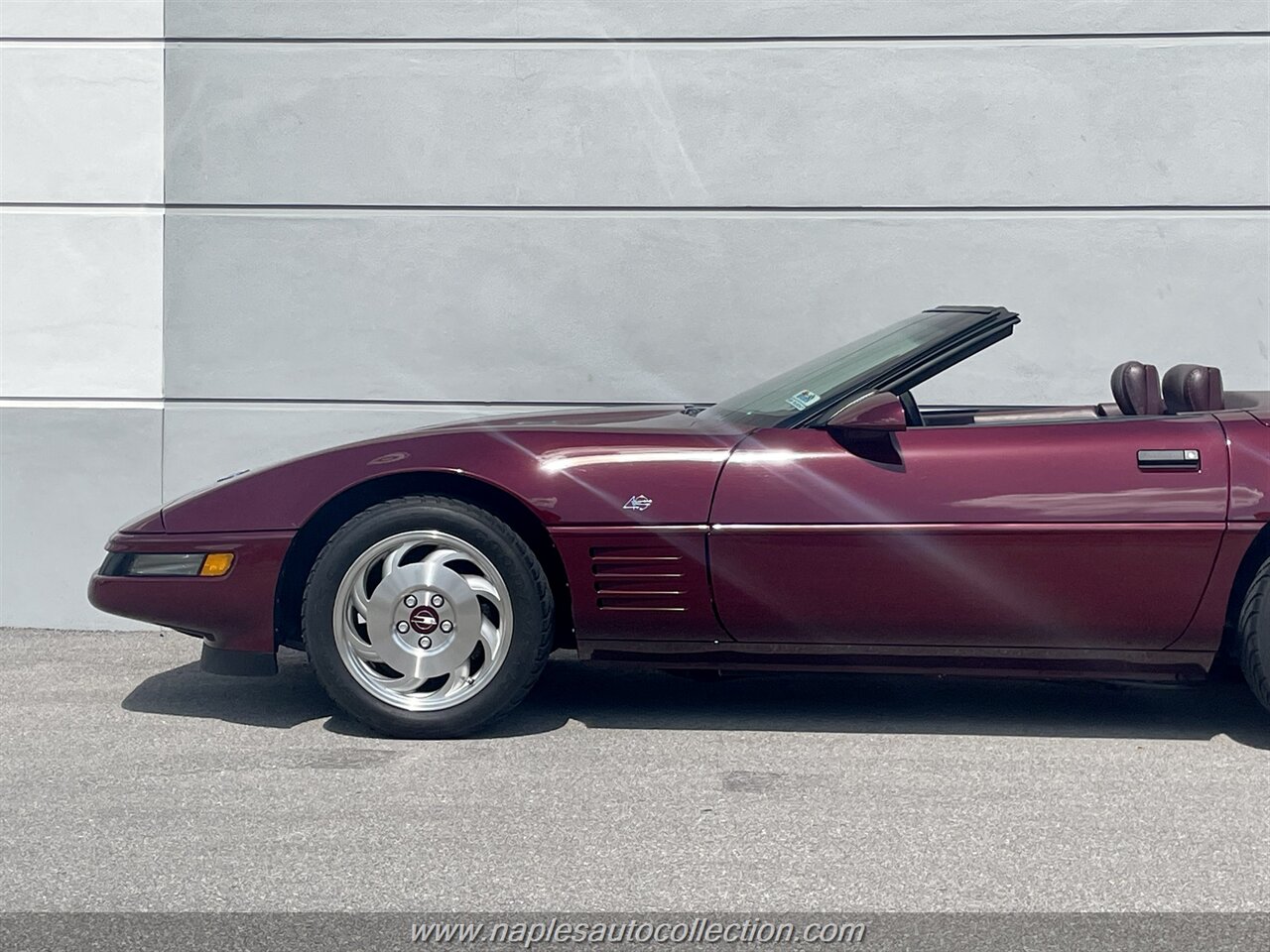1993 Chevrolet Corvette   - Photo 9 - Fort Myers, FL 33967