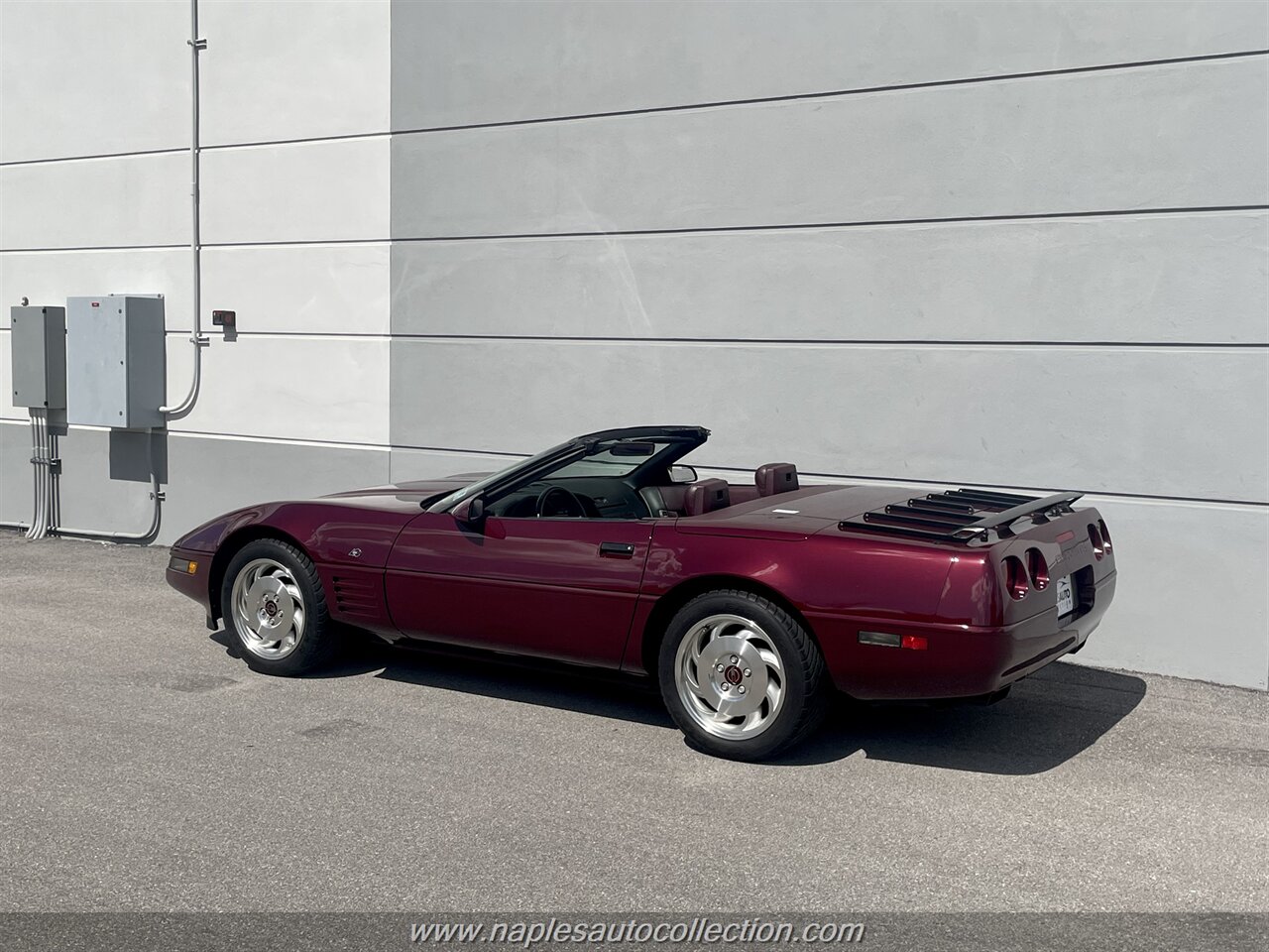 1993 Chevrolet Corvette   - Photo 15 - Fort Myers, FL 33967