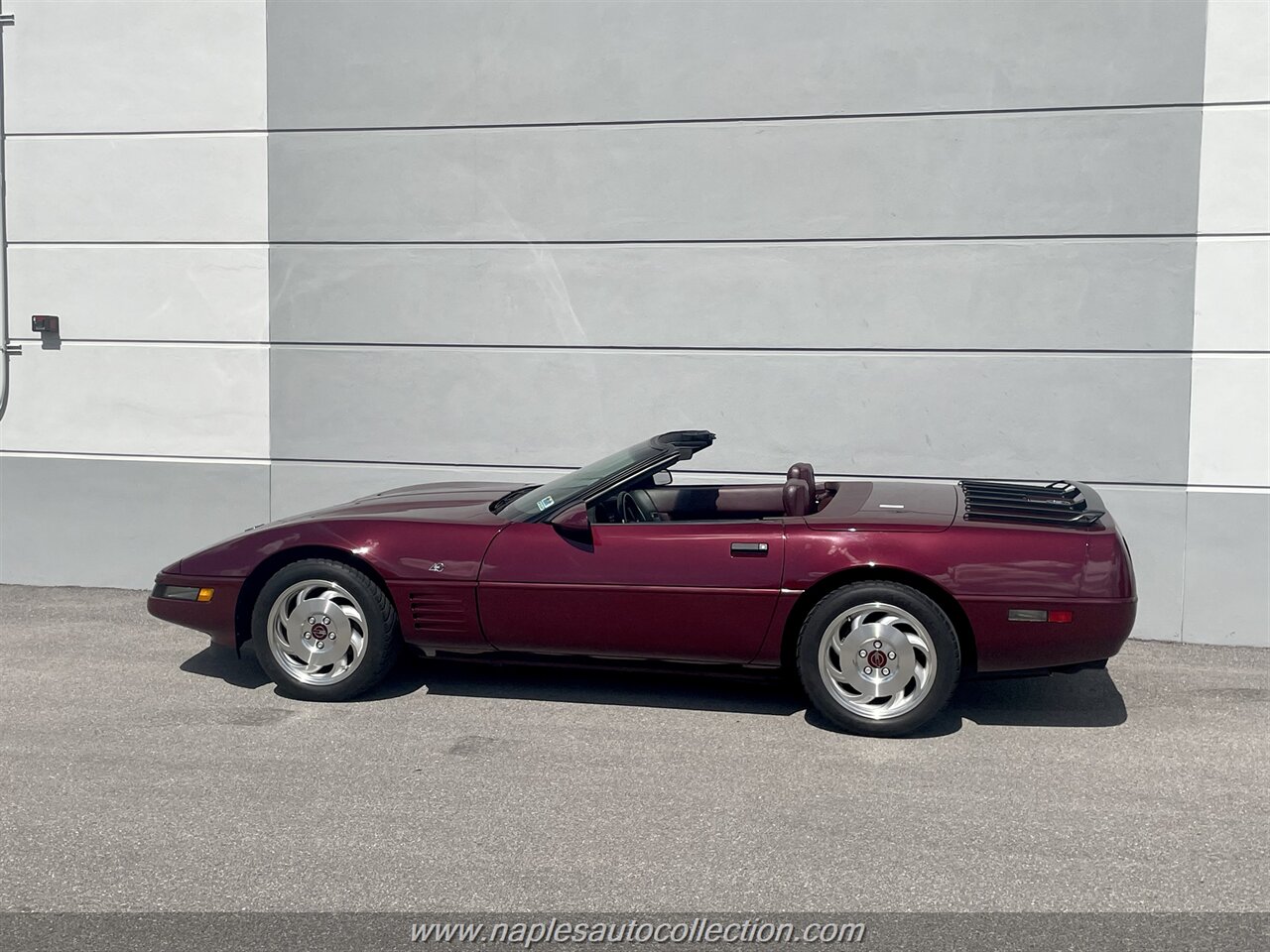 1993 Chevrolet Corvette   - Photo 16 - Fort Myers, FL 33967