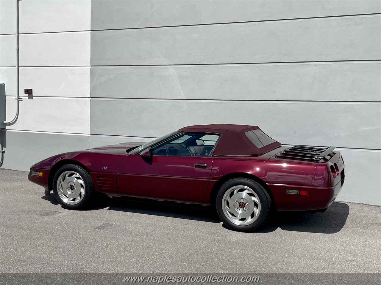 1993 Chevrolet Corvette   - Photo 25 - Fort Myers, FL 33967