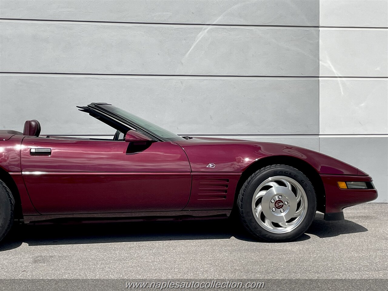 1993 Chevrolet Corvette   - Photo 11 - Fort Myers, FL 33967
