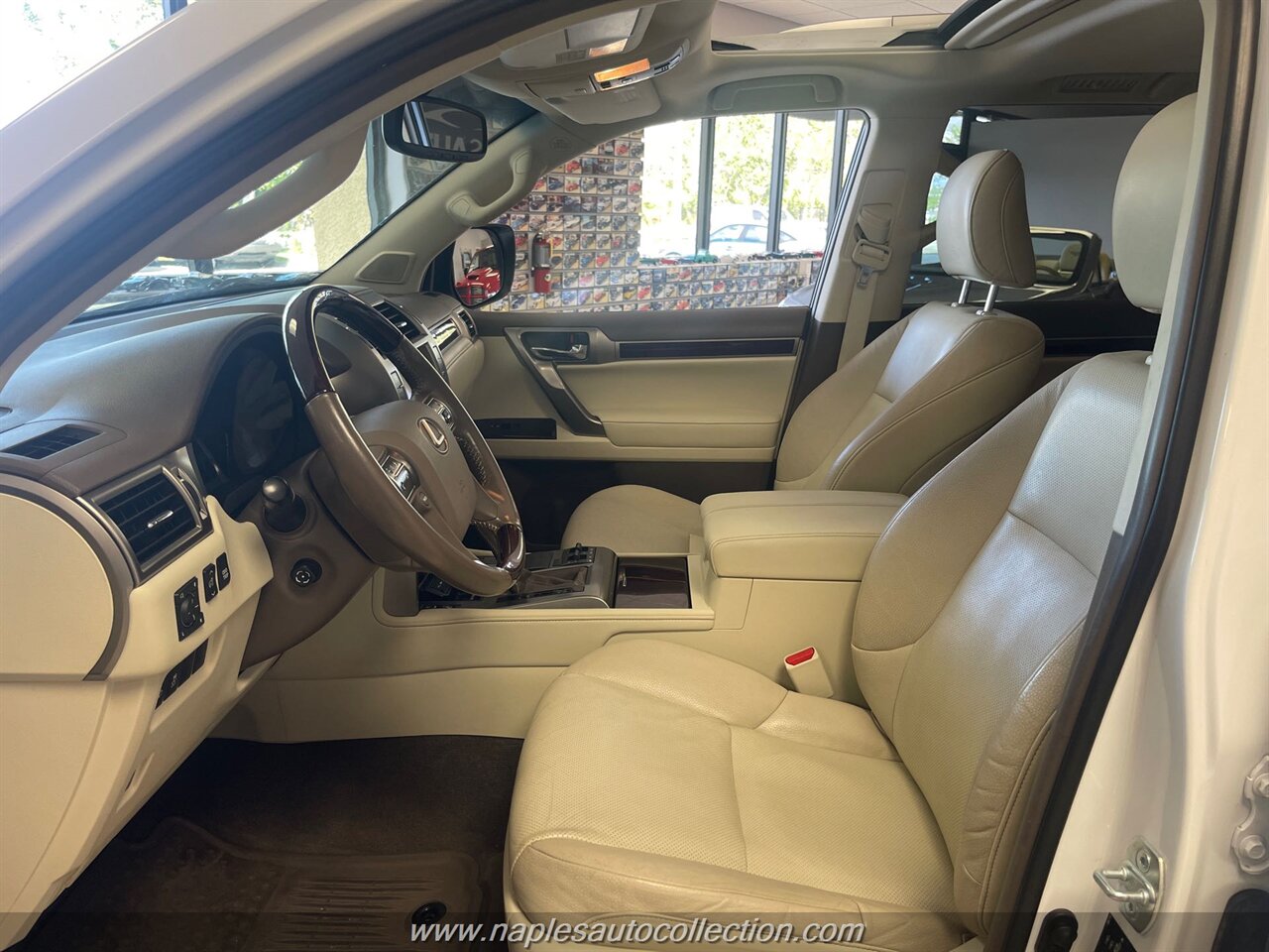 2017 Lexus GX 460   - Photo 10 - Fort Myers, FL 33967