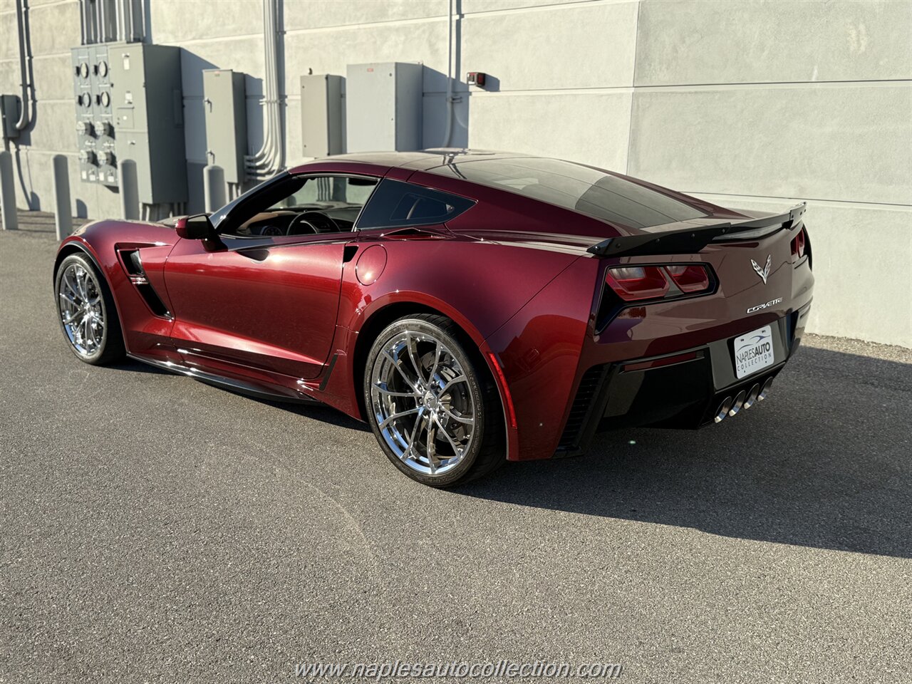 2019 Chevrolet Corvette Grand Sport   - Photo 11 - Fort Myers, FL 33967