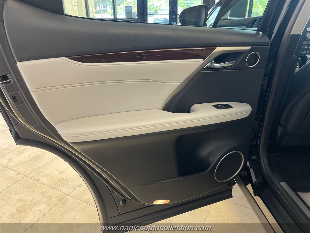 2019 Lexus RX 350   - Photo 20 - Fort Myers, FL 33967
