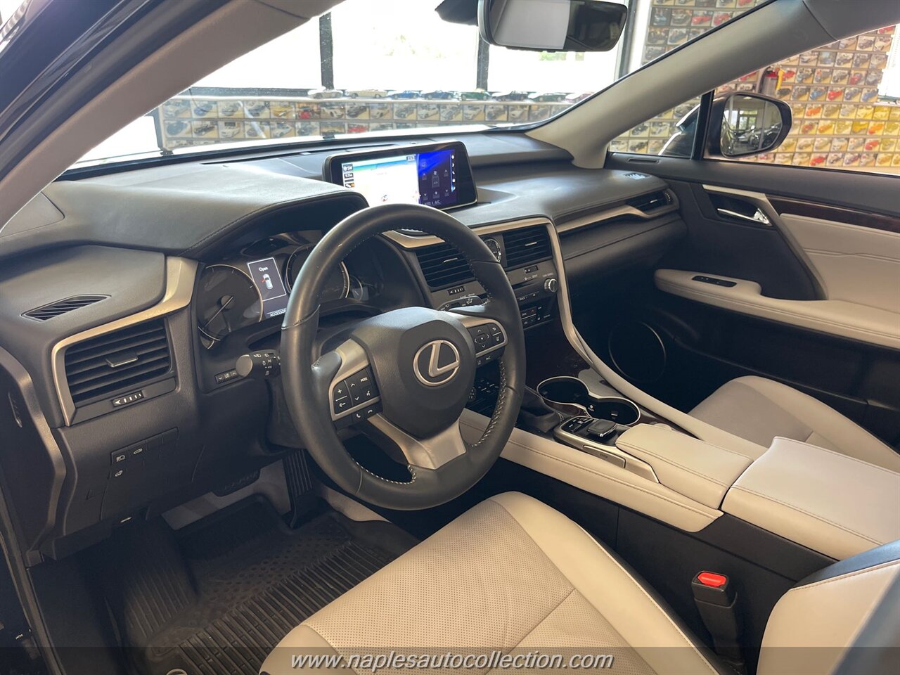 2019 Lexus RX 350   - Photo 11 - Fort Myers, FL 33967