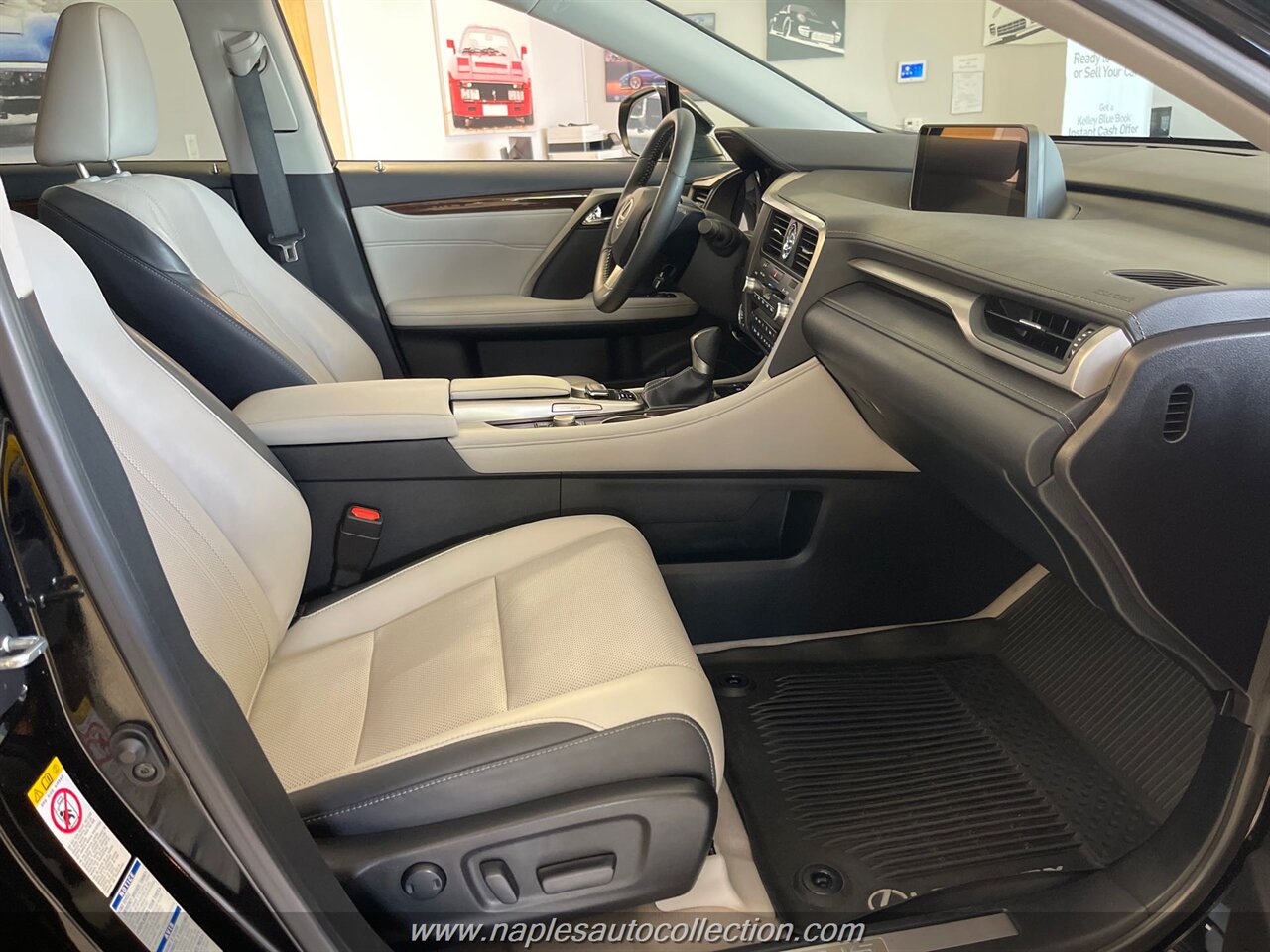 2019 Lexus RX 350   - Photo 15 - Fort Myers, FL 33967