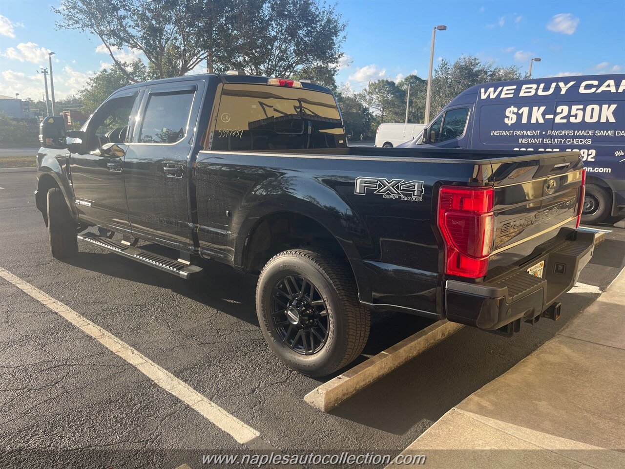 2021 Ford F-250 Super Duty Lariat   - Photo 5 - Fort Myers, FL 33967