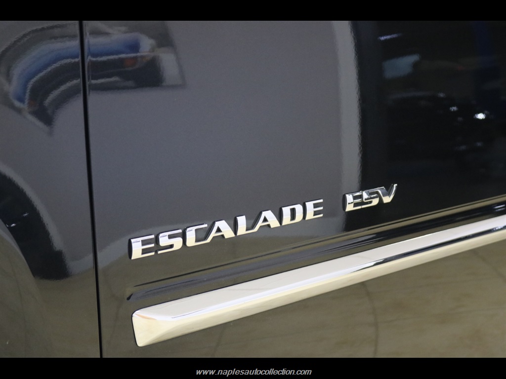 2011 Cadillac Escalade ESV Premium   - Photo 11 - Fort Myers, FL 33967