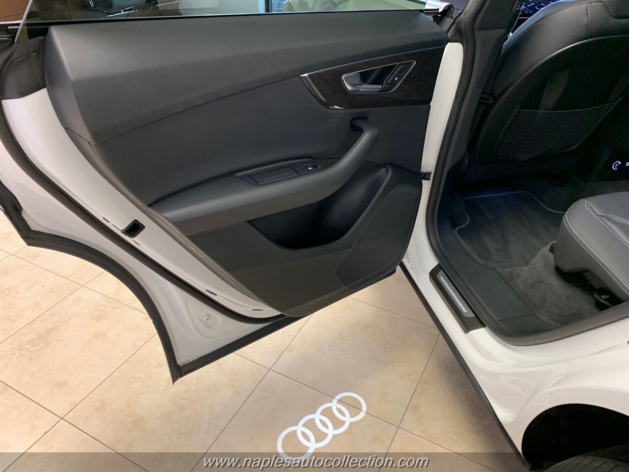 2019 Audi Q8 3.0T quattro Premium   - Photo 12 - Fort Myers, FL 33967
