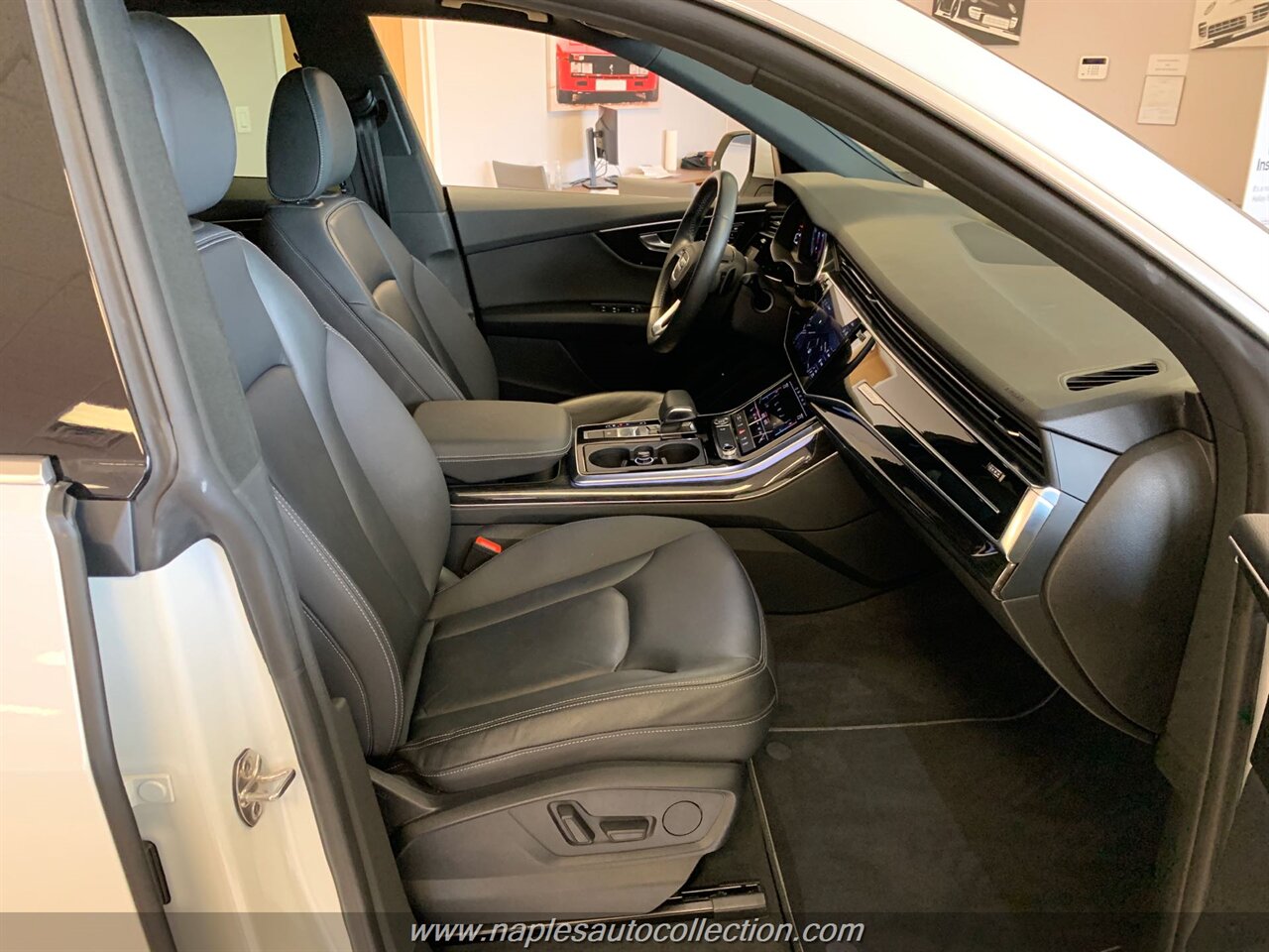2019 Audi Q8 3.0T quattro Premium   - Photo 15 - Fort Myers, FL 33967