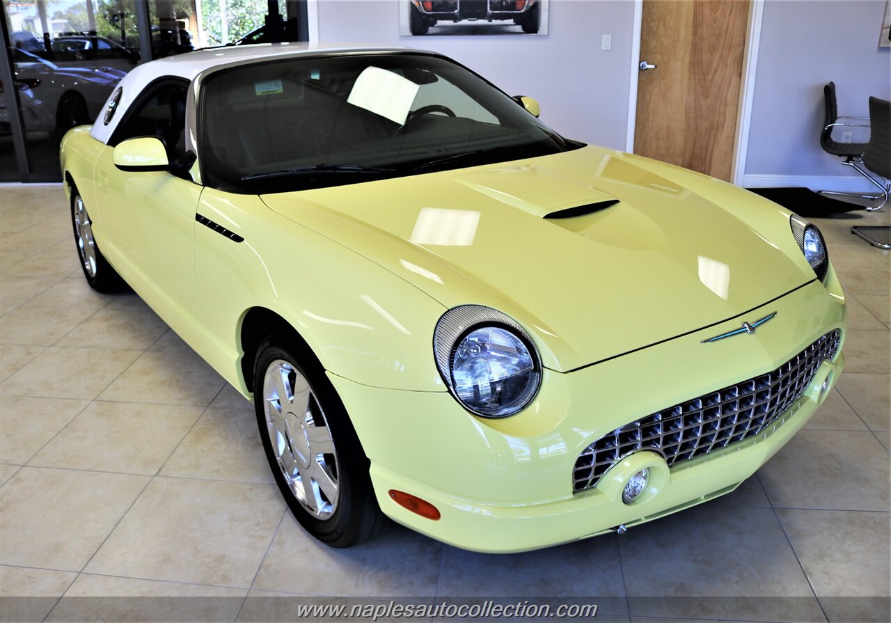 2002 Ford Thunderbird Deluxe   - Photo 15 - Fort Myers, FL 33967