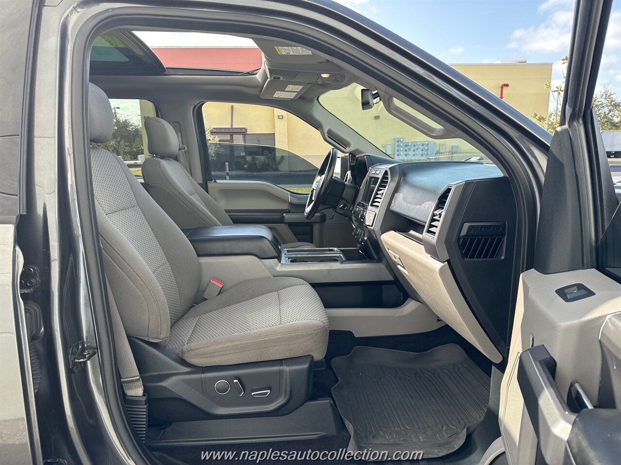 2017 Ford F-150 XLT  FX4 - Photo 14 - Fort Myers, FL 33967