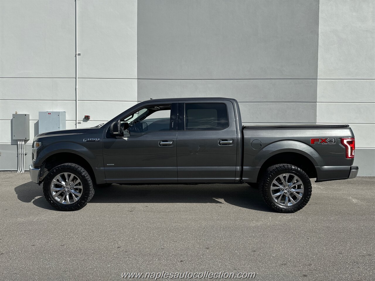2017 Ford F-150 XLT  FX4 - Photo 4 - Fort Myers, FL 33967