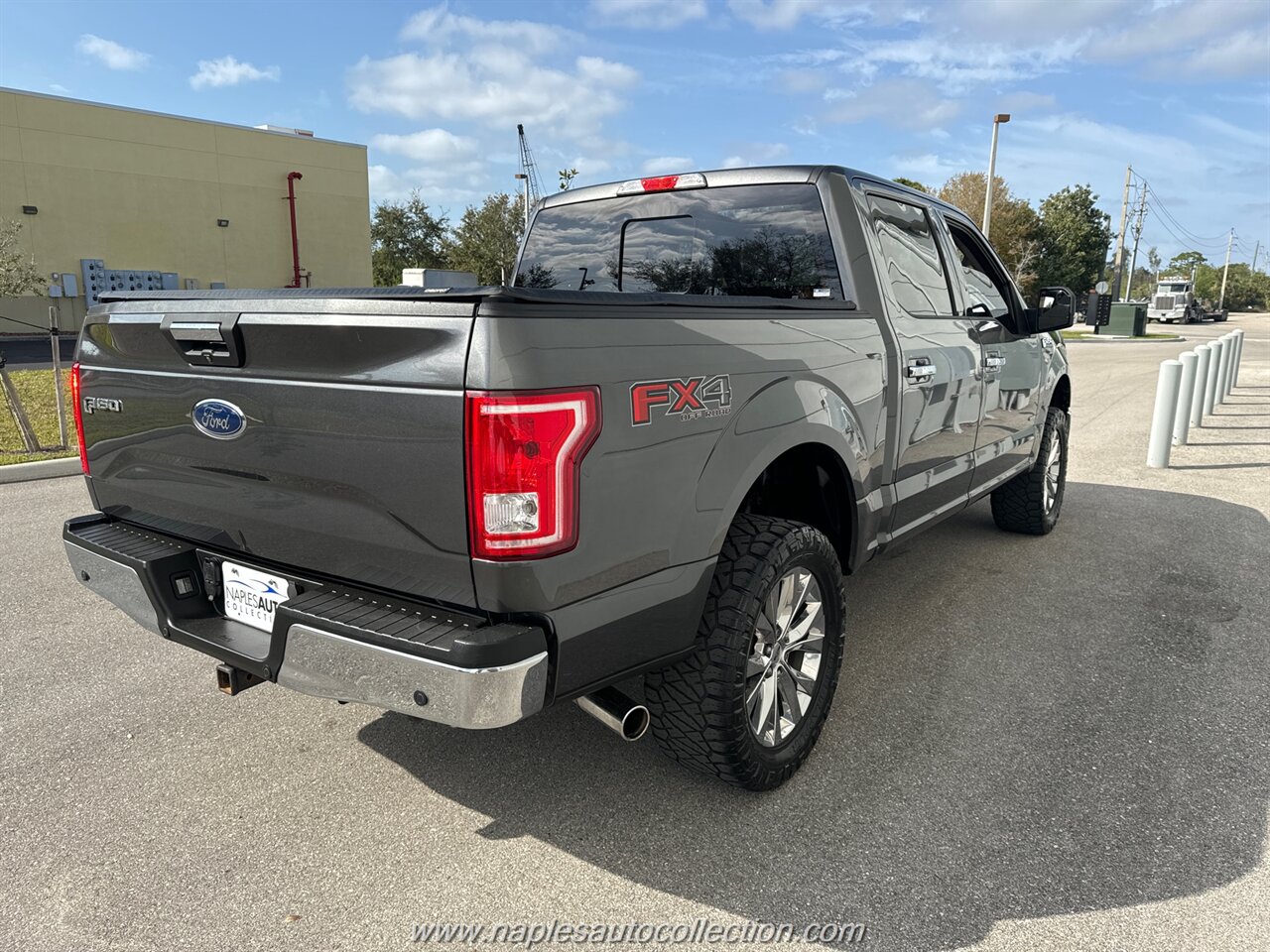 2017 Ford F-150 XLT  FX4 - Photo 6 - Fort Myers, FL 33967