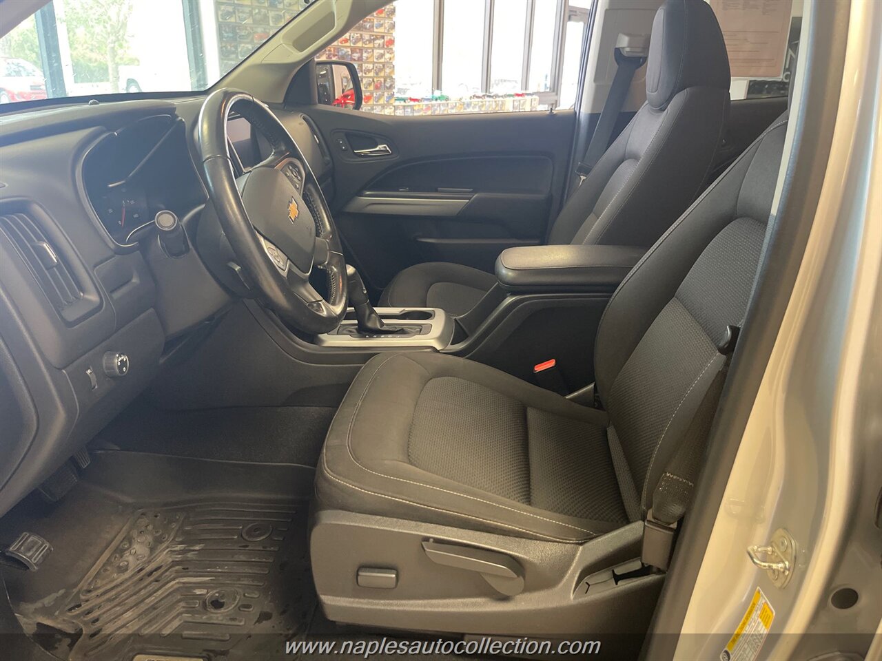 2019 Chevrolet Colorado LT   - Photo 10 - Fort Myers, FL 33967