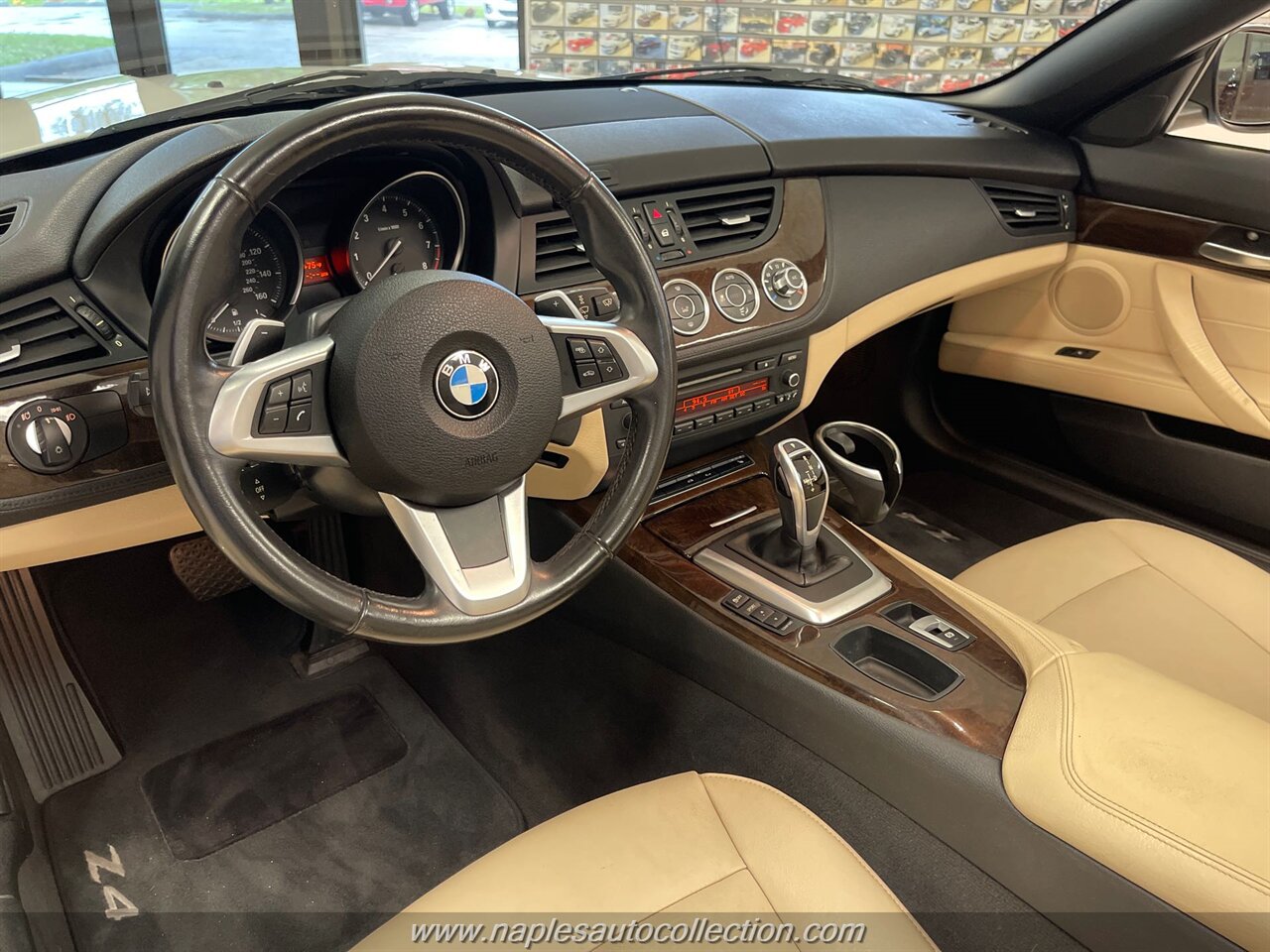 2013 BMW Z4 sDrive28i   - Photo 11 - Fort Myers, FL 33967