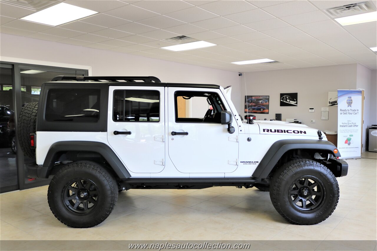 2016 Jeep Wrangler Unlimited Rubicon   - Photo 5 - Fort Myers, FL 33967