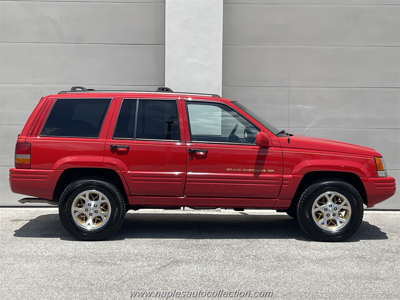 1997 Jeep Grand Cherokee Limited   - Photo 6 - Fort Myers, FL 33967