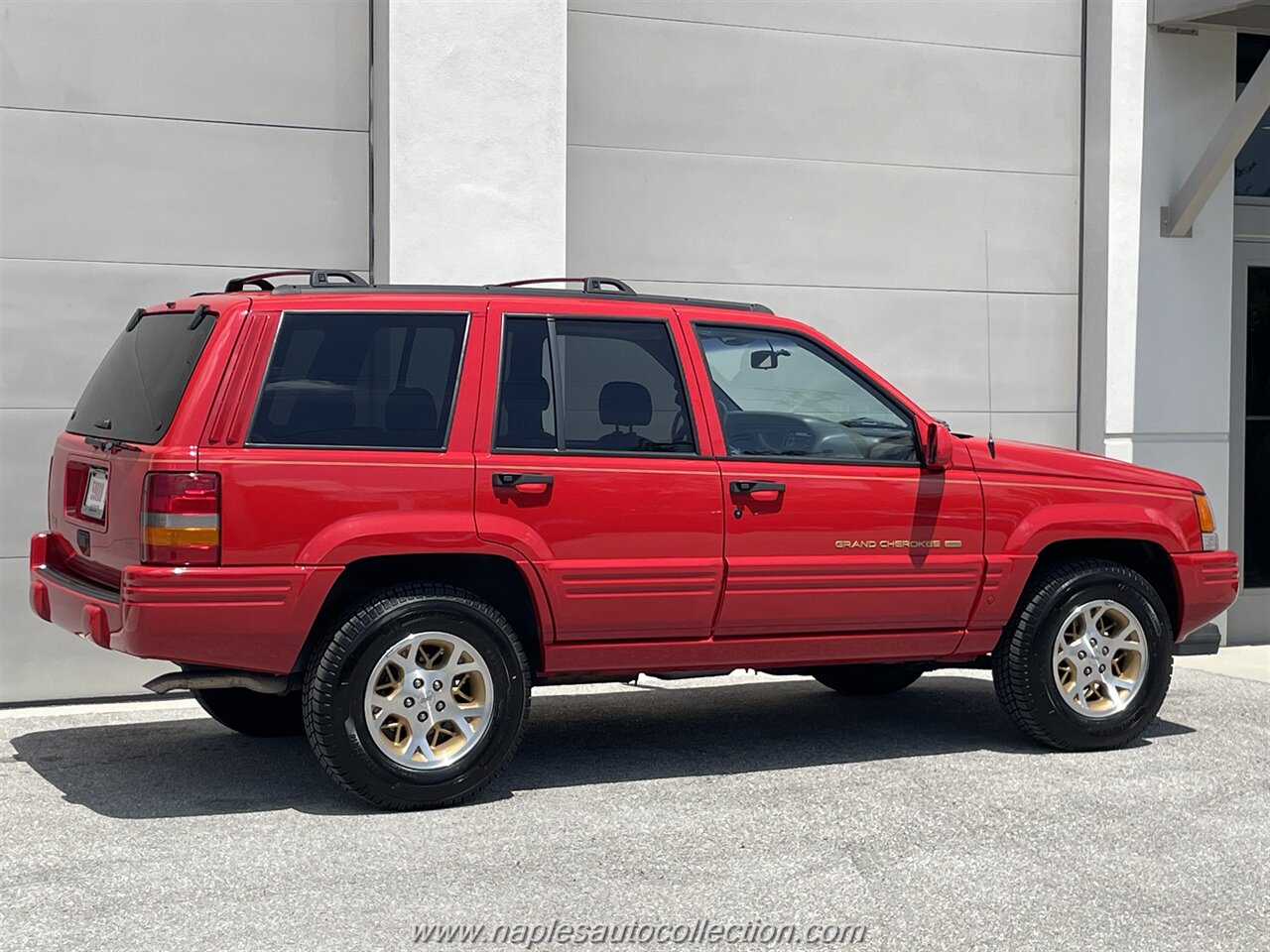 1997 Jeep Grand Cherokee Limited   - Photo 5 - Fort Myers, FL 33967
