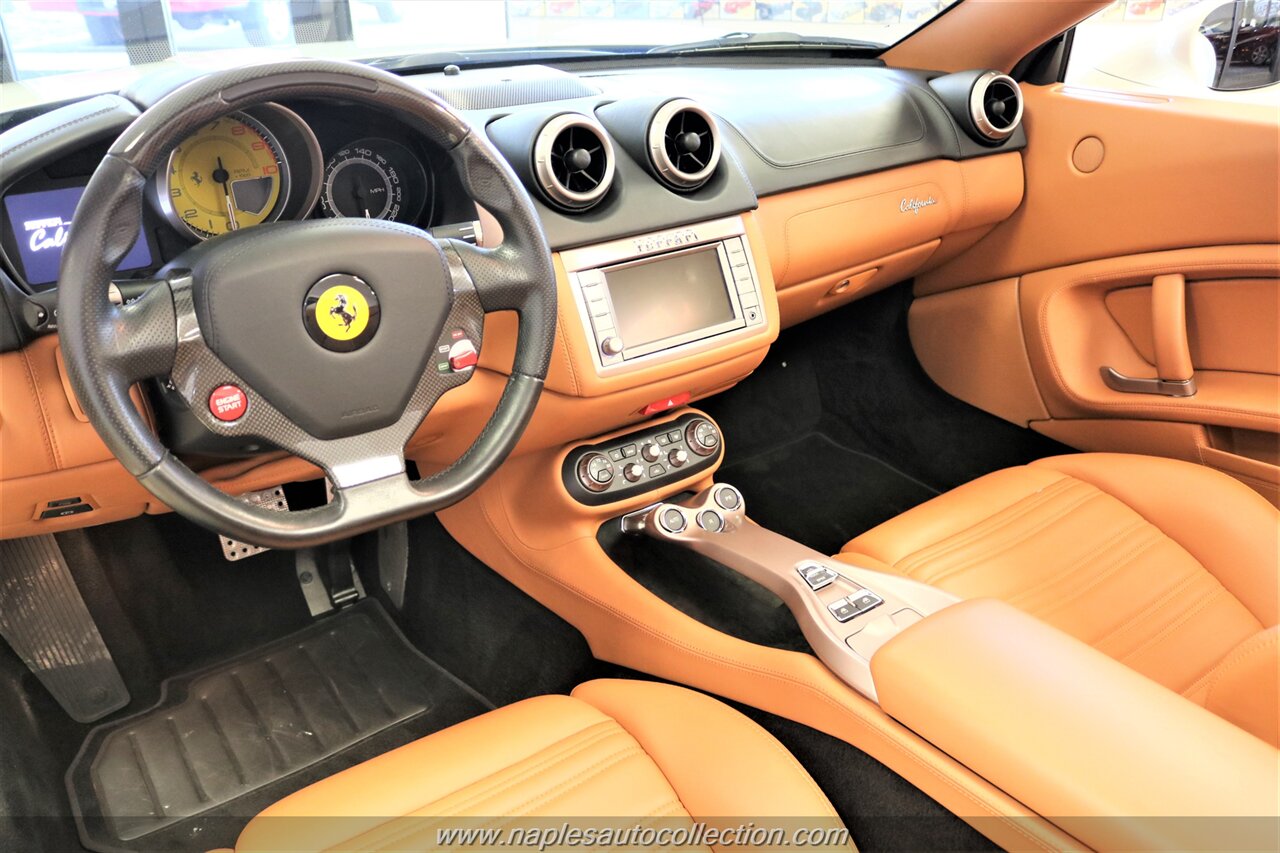 2014 Ferrari California   - Photo 21 - Fort Myers, FL 33967