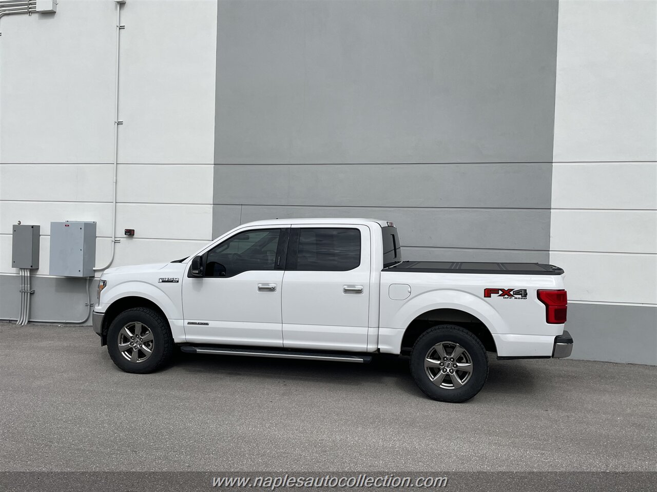2020 Ford F-150 XLT  FX4 - Photo 19 - Fort Myers, FL 33967