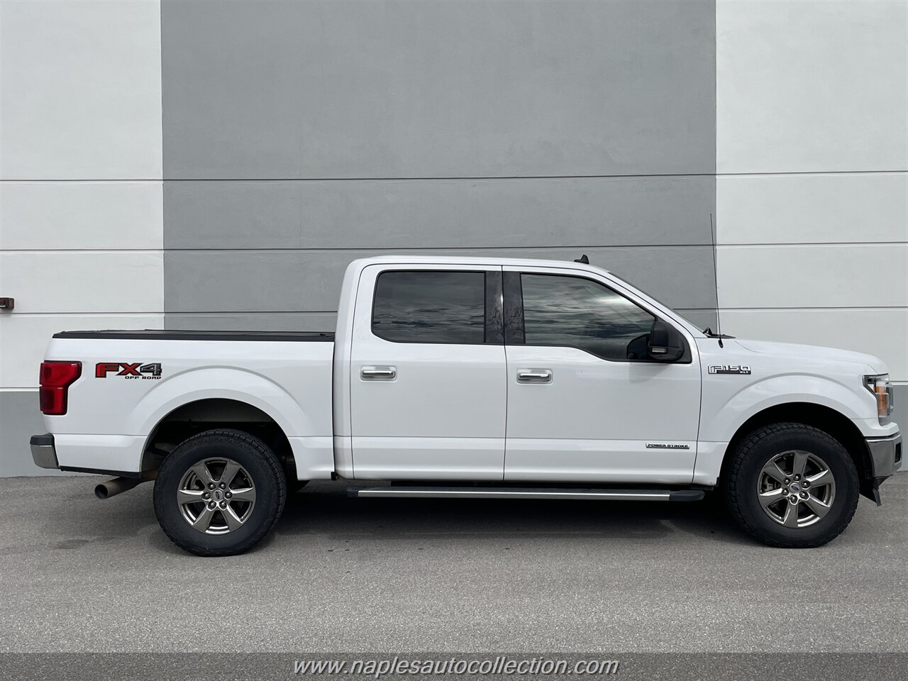 2020 Ford F-150 XLT  FX4 - Photo 6 - Fort Myers, FL 33967