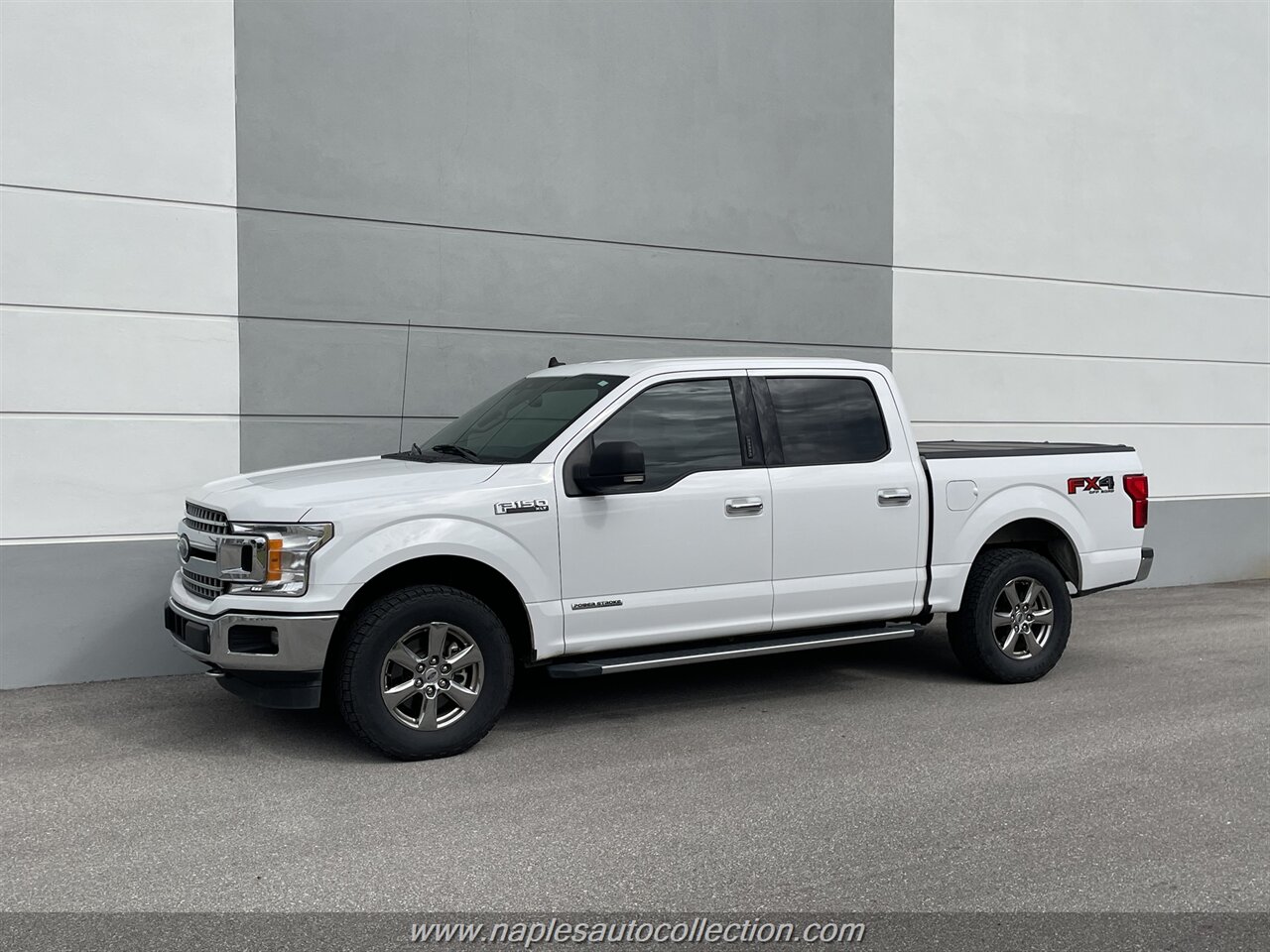 2020 Ford F-150 XLT  FX4 - Photo 17 - Fort Myers, FL 33967