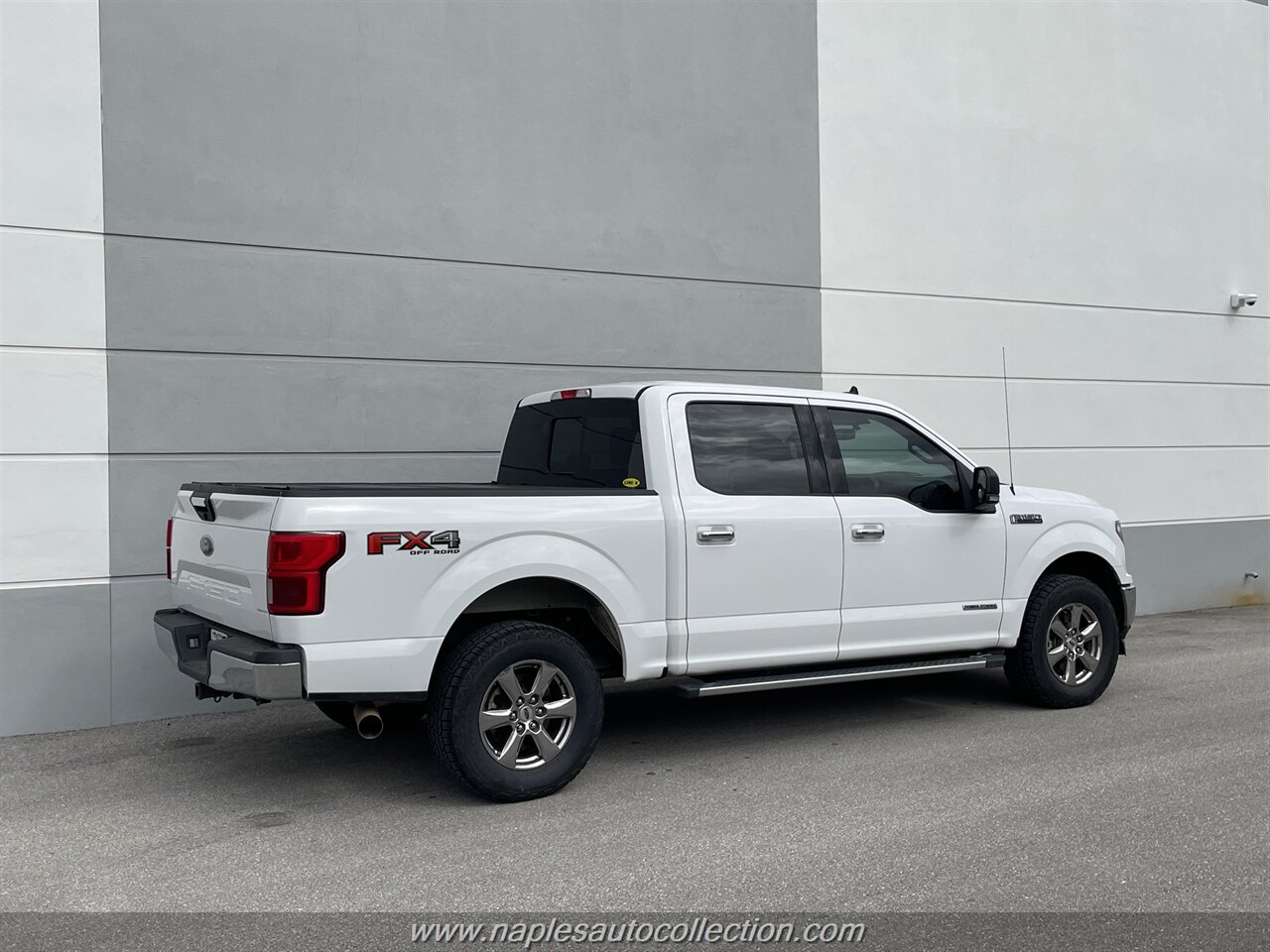 2020 Ford F-150 XLT  FX4 - Photo 23 - Fort Myers, FL 33967