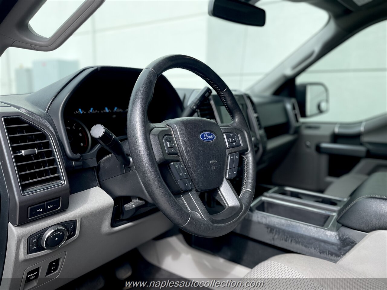 2020 Ford F-150 XLT  FX4 - Photo 2 - Fort Myers, FL 33967