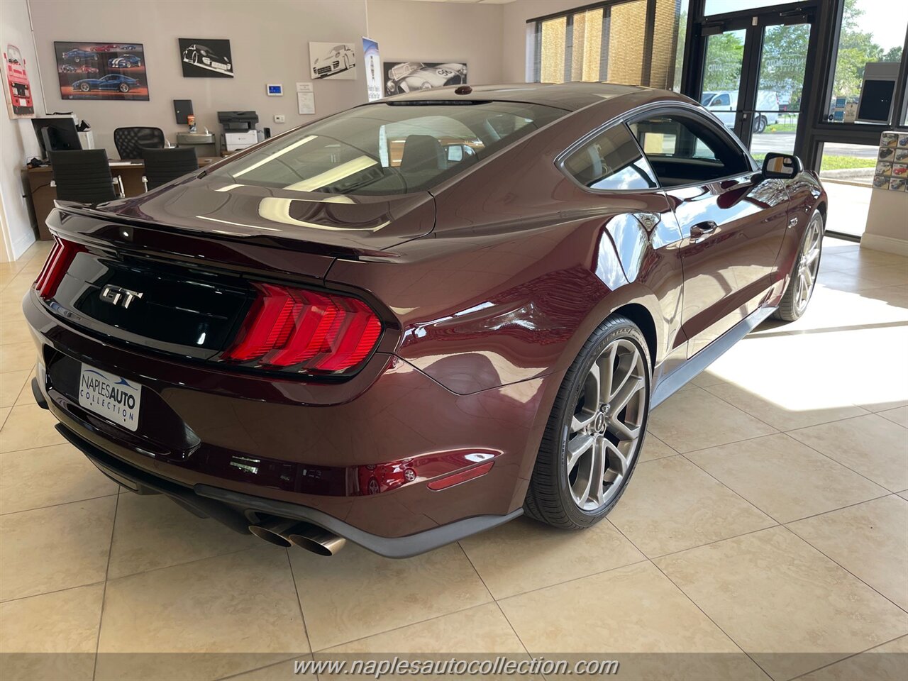 2018 Ford Mustang GT   - Photo 6 - Fort Myers, FL 33967