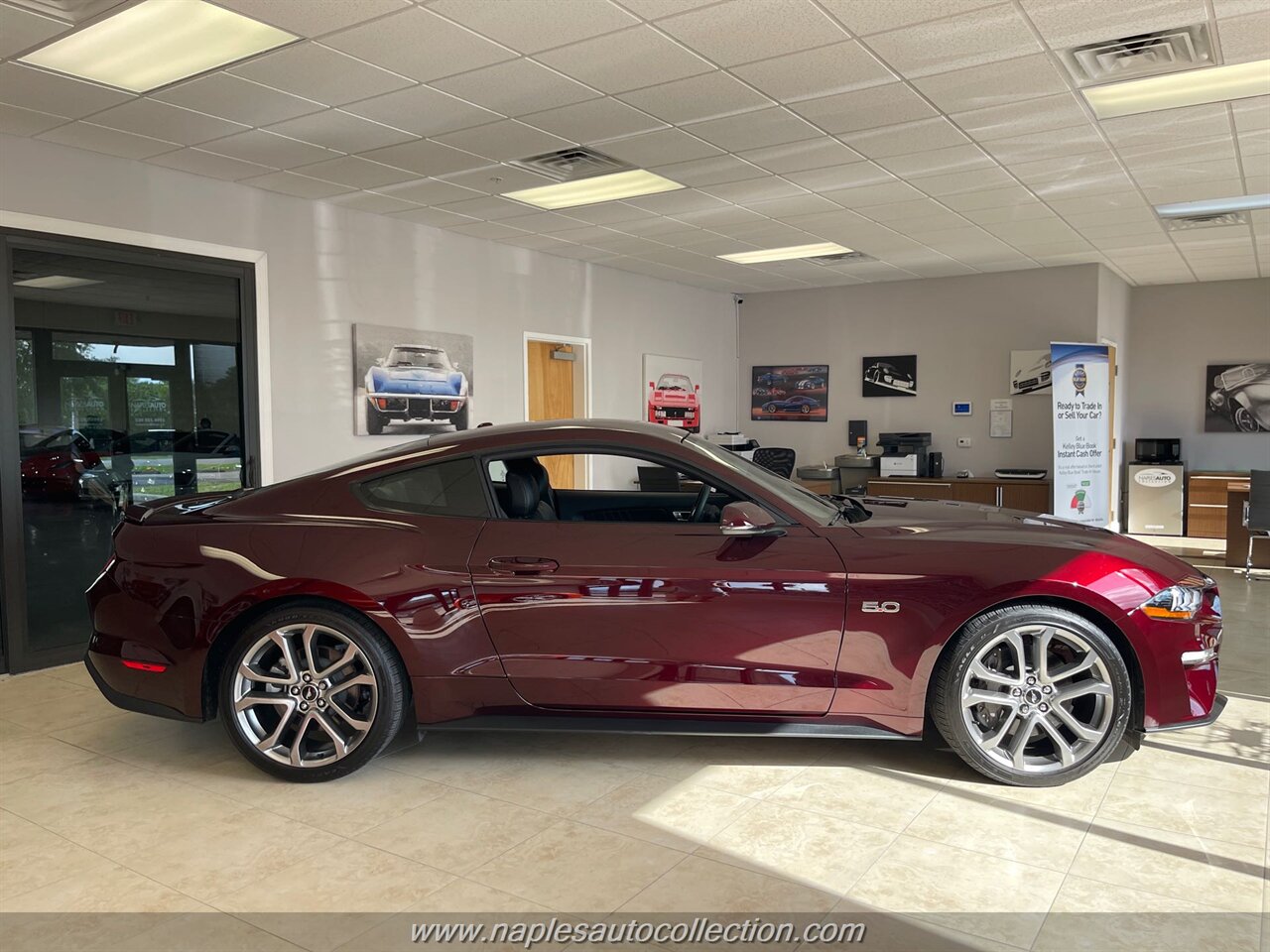 2018 Ford Mustang GT   - Photo 5 - Fort Myers, FL 33967