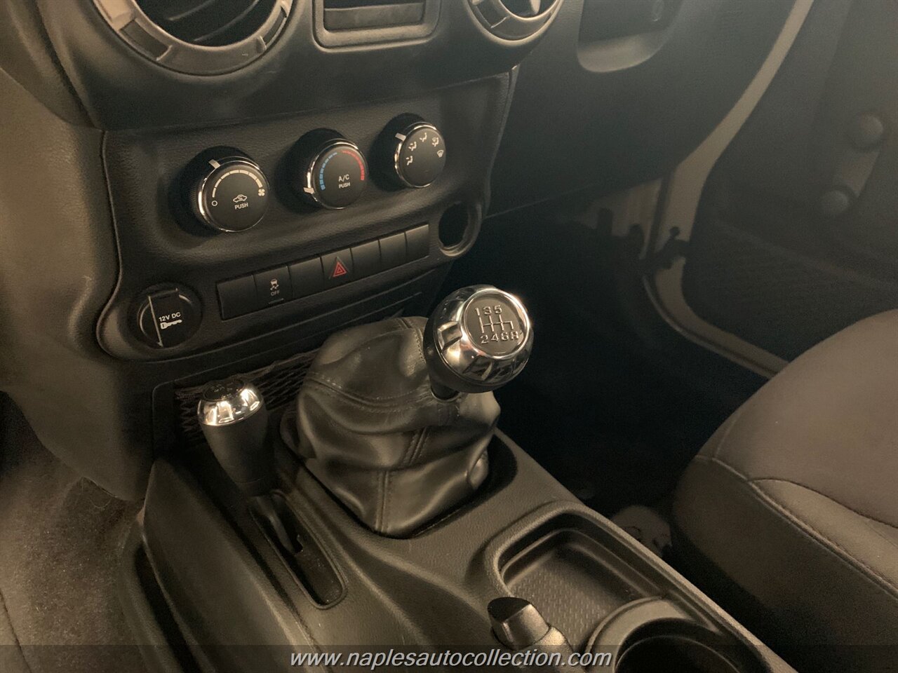 2017 Jeep Wrangler Unlimited Sport   - Photo 13 - Fort Myers, FL 33967