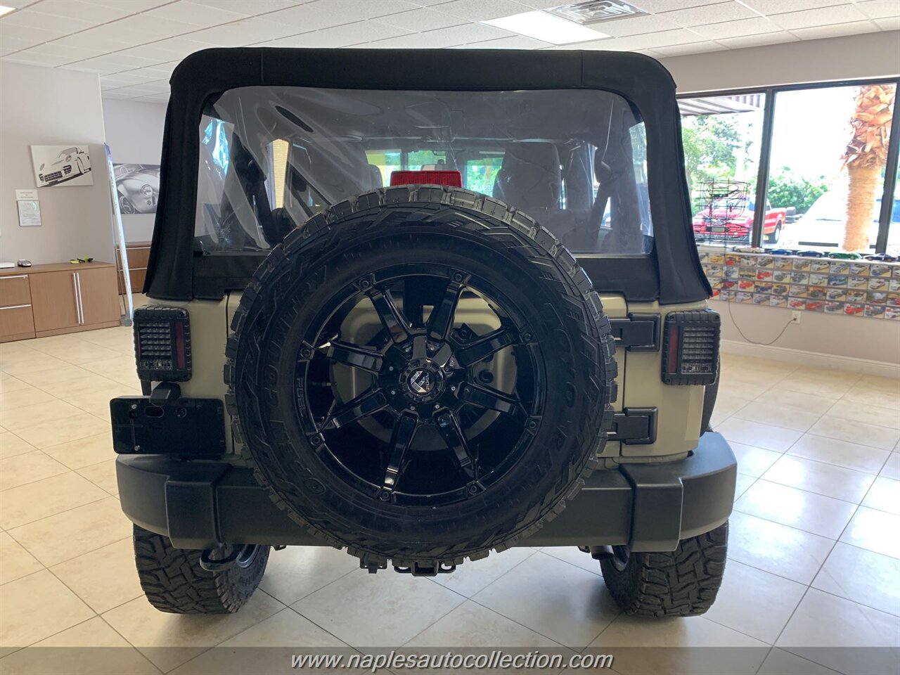 2017 Jeep Wrangler Unlimited Sport   - Photo 6 - Fort Myers, FL 33967
