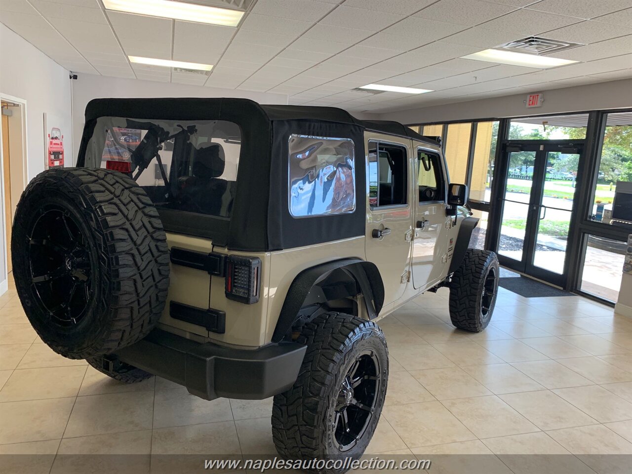 2017 Jeep Wrangler Unlimited Sport   - Photo 5 - Fort Myers, FL 33967