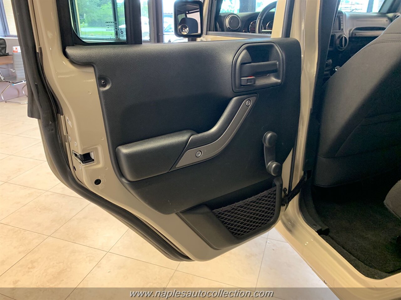 2017 Jeep Wrangler Unlimited Sport   - Photo 14 - Fort Myers, FL 33967